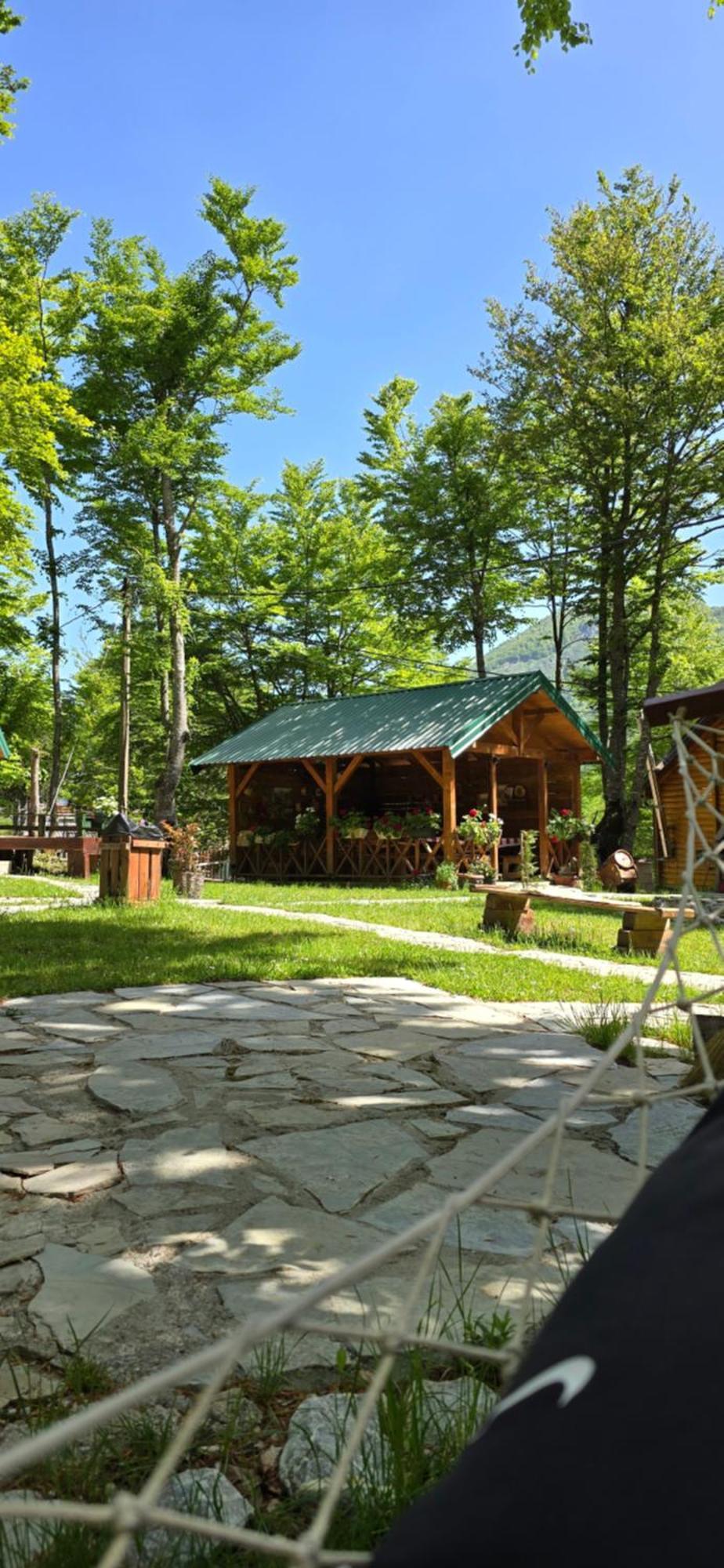 Bungalows Prokletije Gusinje Exteriér fotografie