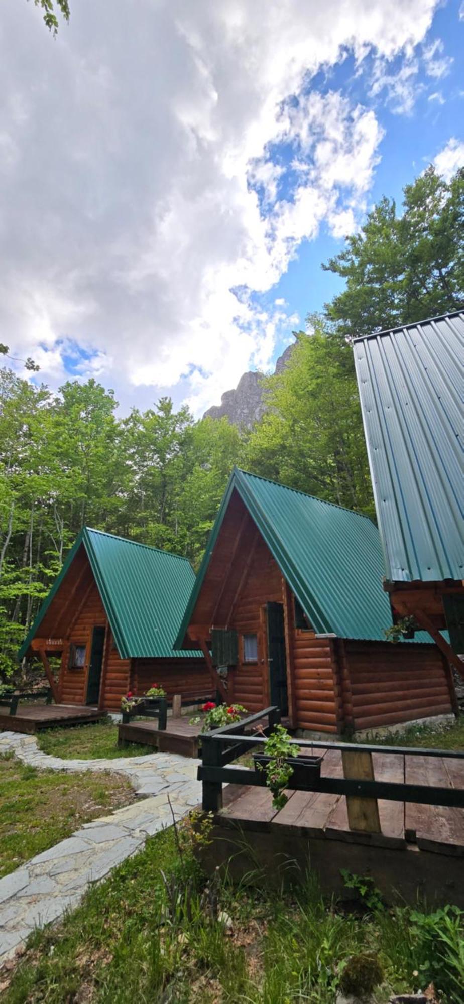 Bungalows Prokletije Gusinje Exteriér fotografie